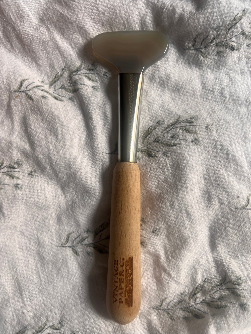 Vintage Paper Co. agate burnisher